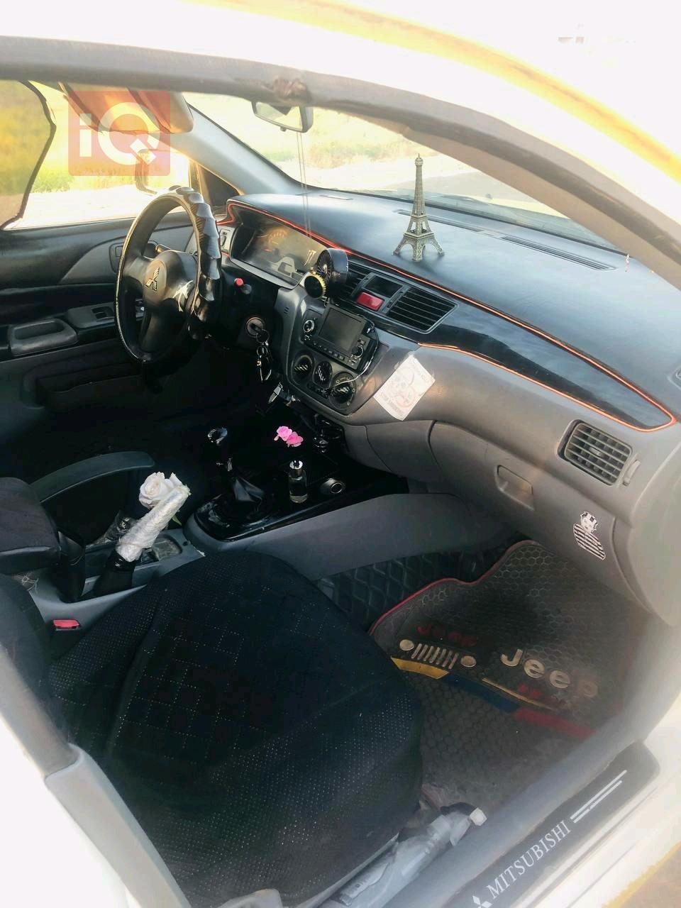 Mitsubishi Lancer